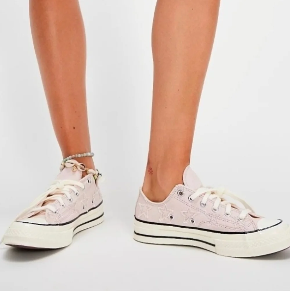 Chuck 70 Celestial Low Sneaker Shy Flamingo 9 Women's Men/Youth 7 Stars - Picture 8 of 12
